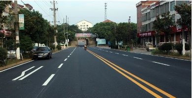 关于沥青混凝土路面对基层的要求