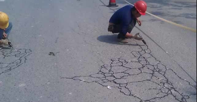 沥青路面的裂缝如何维护保养？